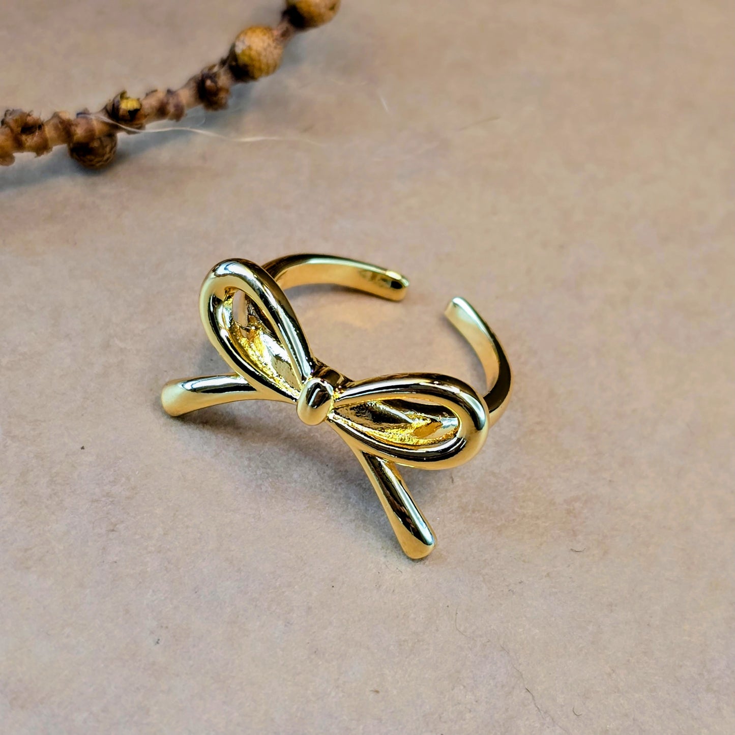Bow Knot Ring – Chic Adjustable Gold Anti-Tarnish Band