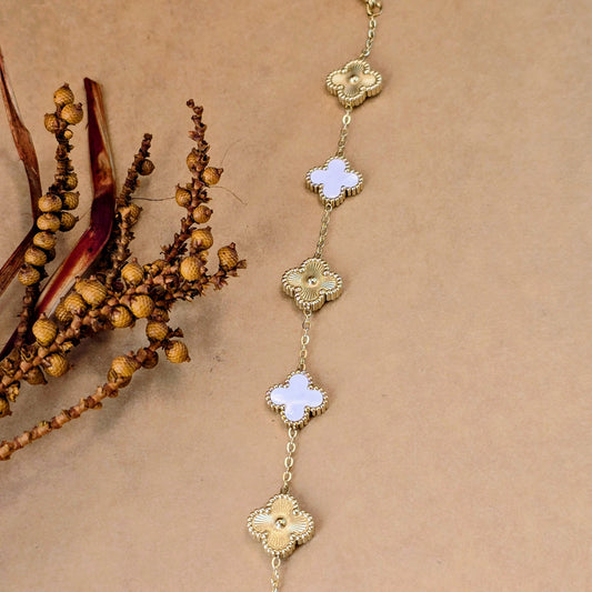 Noir Eclipse White & Gold Clover Bracelet – 18k Gold Plated Anti-Tarnish
