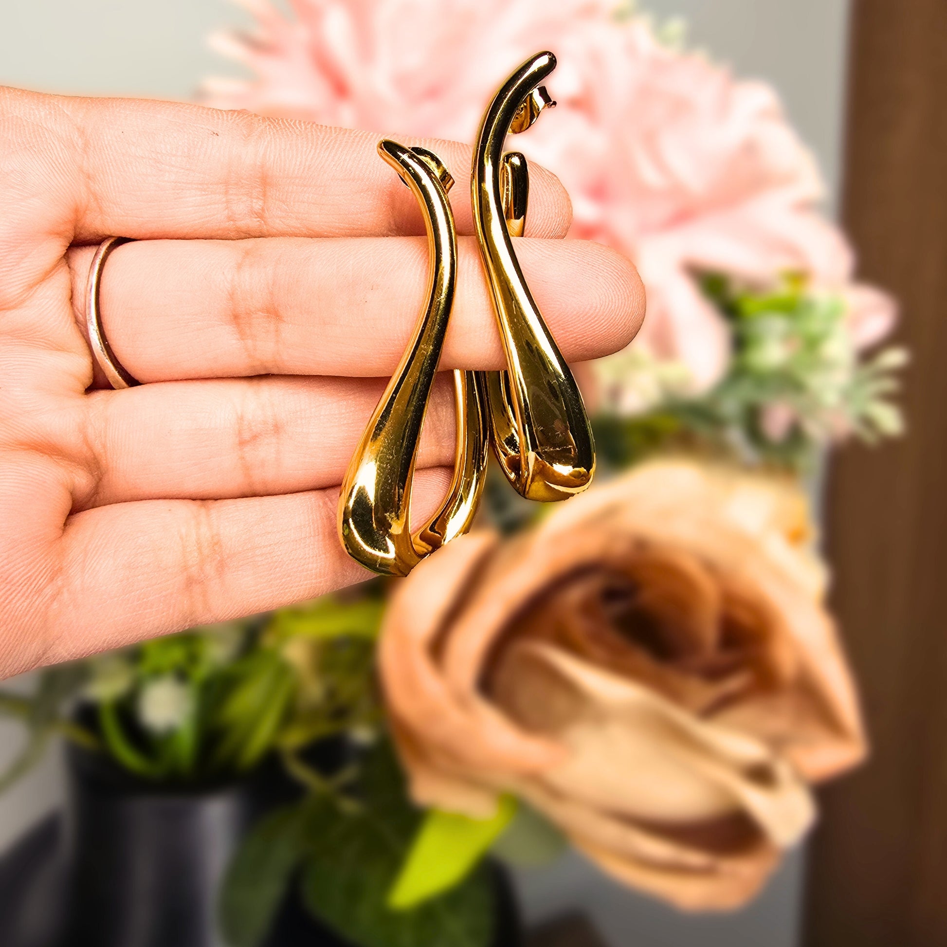 elegant long gold earrings for women office wear