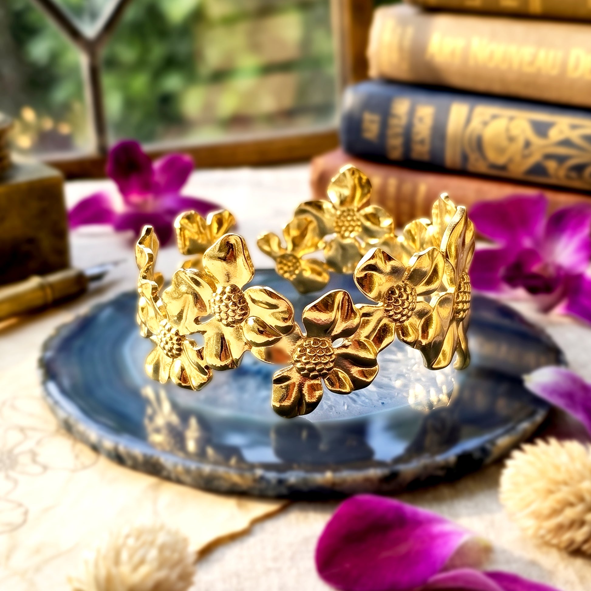 Jardin bracelet floral gold statement bangle close view