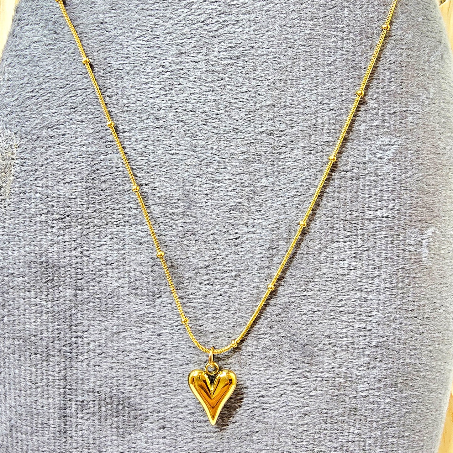 TearDrop Heart Pendant Chain on grey display stand – detailed product shot