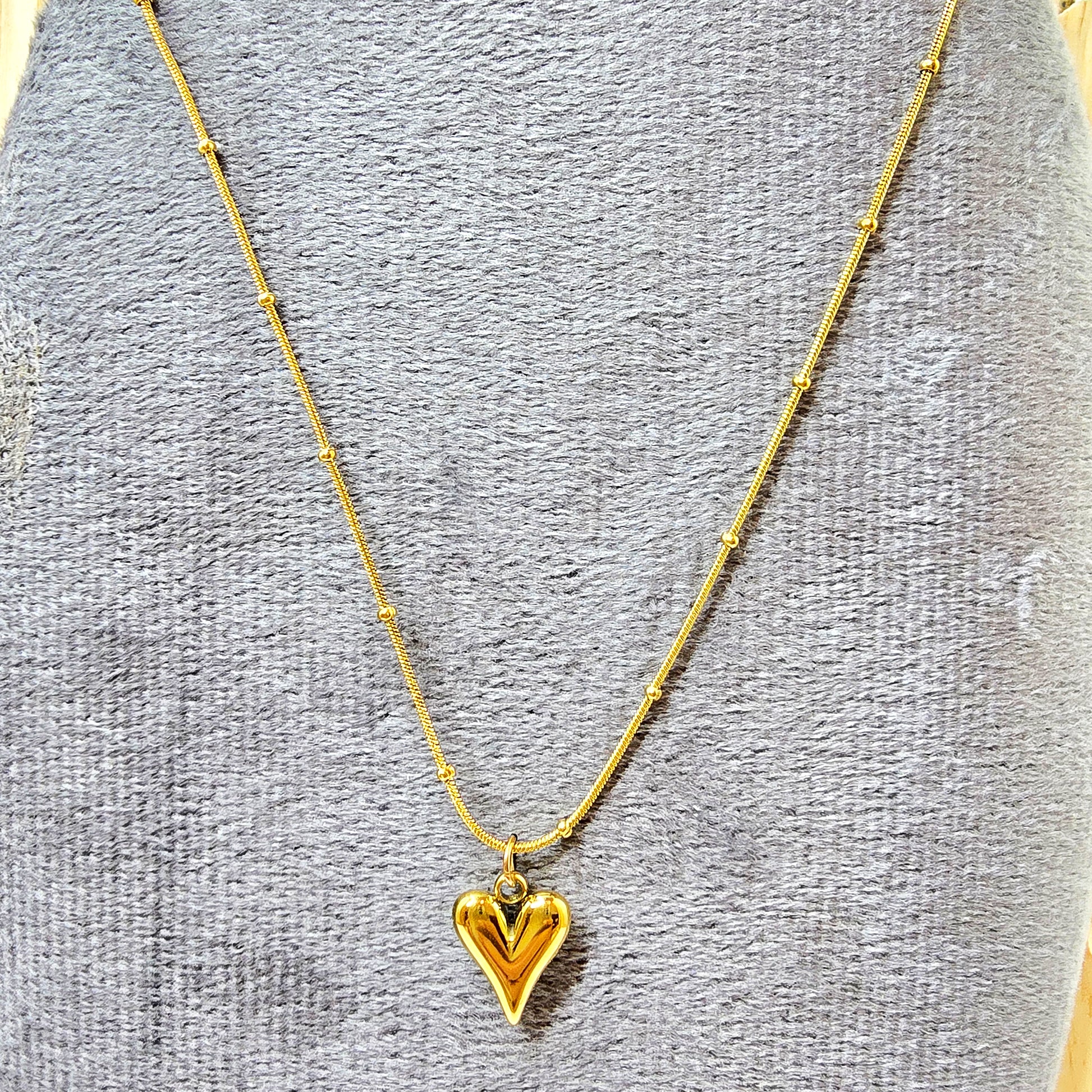 TearDrop Heart Pendant Chain on grey display stand – detailed product shot