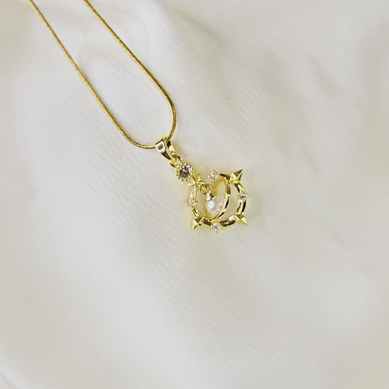 Video showcasing Galaxy Charm Pendant Chain – 360° sparkle and pendant movement.